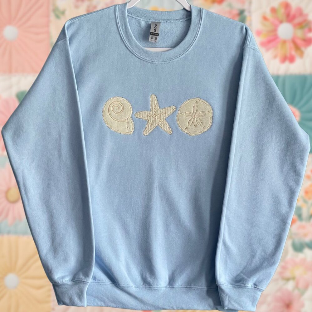 Patchwork Sea Shells Small Light Blue Embroidered… - image 1